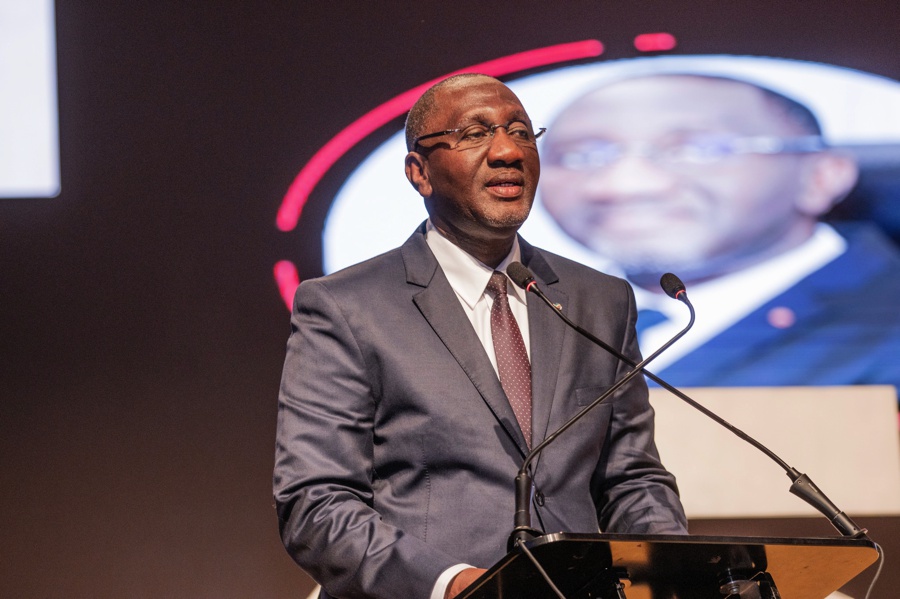 Promotion des PME : le Ministre Souleymane Diarrassouba préside la cérémonie de célébration du 45ième anniversaire du Mouvement des petites et moyennes entreprises (MPME)