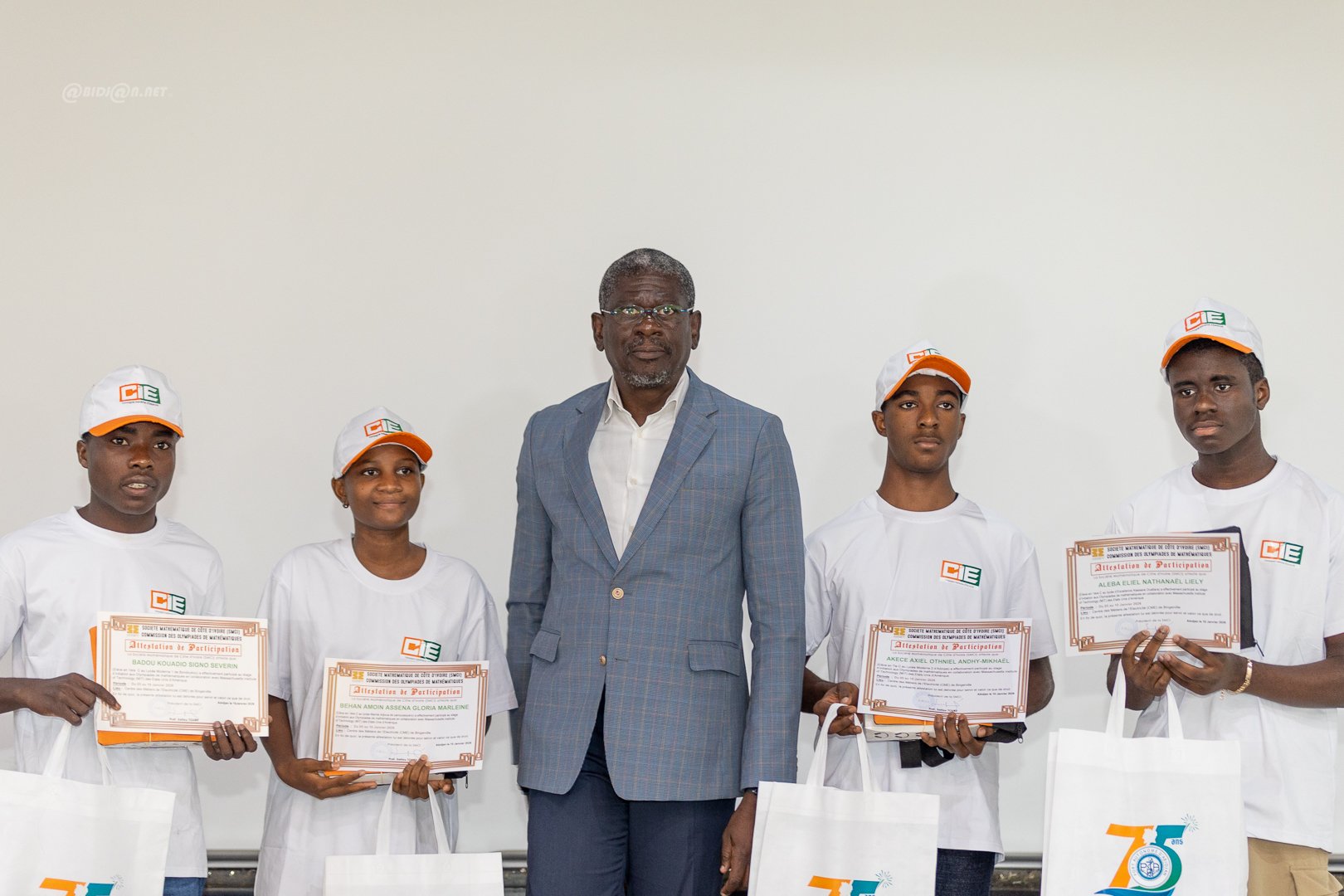 Cérémonie de clôture du stage de préparation aux Olympiades de mathématiques : les « éléphants mathématiciens » prêts pour les compétitions internationales et panafricaines