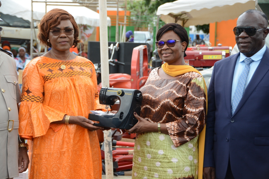 Bouna/Autonomisation des Femmes : Des associations de femmes reçoivent d’importants dons de l’Unfpa