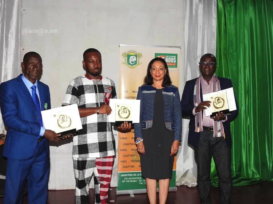 Prix national d’excellence 2021 de la littérature et des arts : les lauréats classés 2e et 3e ont reçu leurs prix