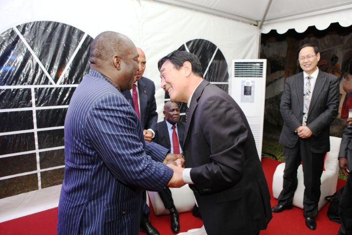 Kouao Niamoutié, PDG de Côte d’ivoire logistique Agro – Industrie fait la promotion de la Côte d’Ivoire à des opérateurs économiques chinois