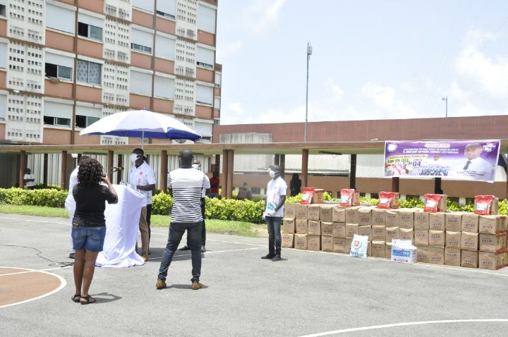 Lutte contre le Covid-19 : les étudiants de la cité universitaire