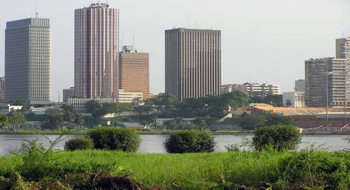 Le gouvernement adopte un plan de réhabilitation des ascenseurs de la cité administrative d’Abidjan
