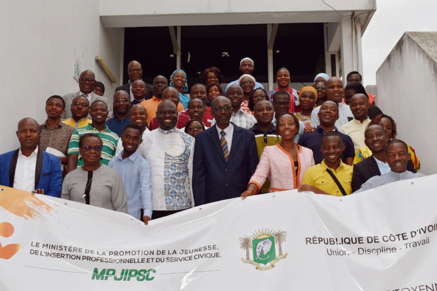 Civisme et citoyenneté  : la Direction du Civisme et de la citoyenneté renforce les capacités des enseignants aux valeurs civiques