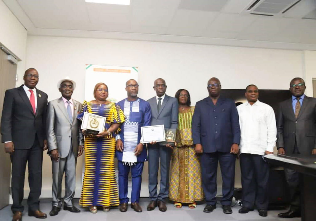 Classées 2e et 3e Prix d'excellence de la commune la plus propre édition 2022 : Bassam et Taabo reçoivent leurs prix