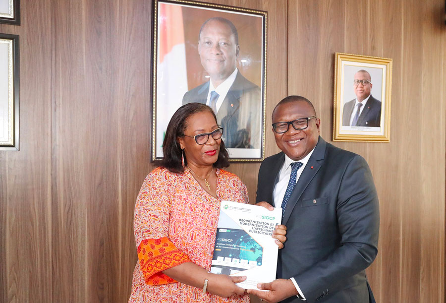 Communication publicitaire : le gouvernement ivoirien va assainir et moderniser l'affichage des panneaux