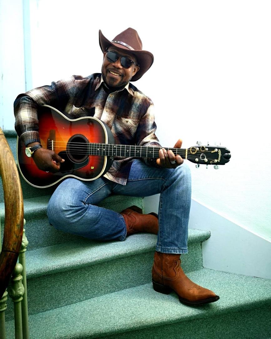 Concert : Frost Olly revient en force à Abidjan !