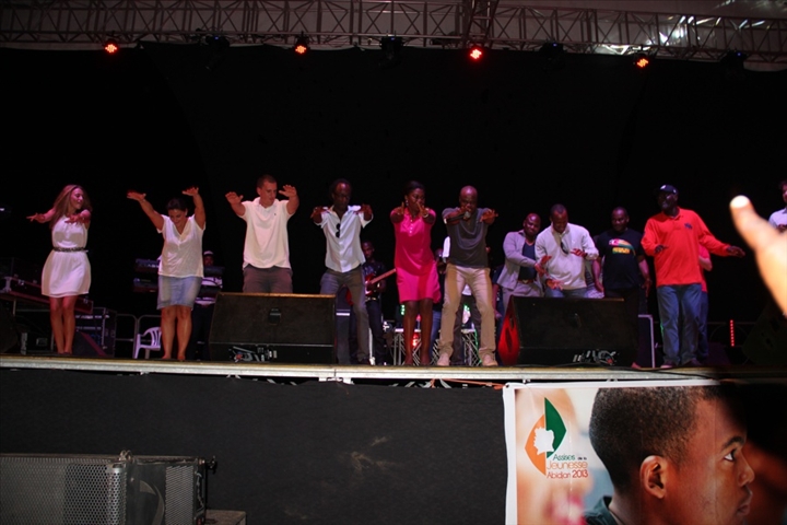 3ème assises de la jeuness/Concert pour l’éveil des consciences : A’Salfo et les magiciens enflamment le palais de la culture