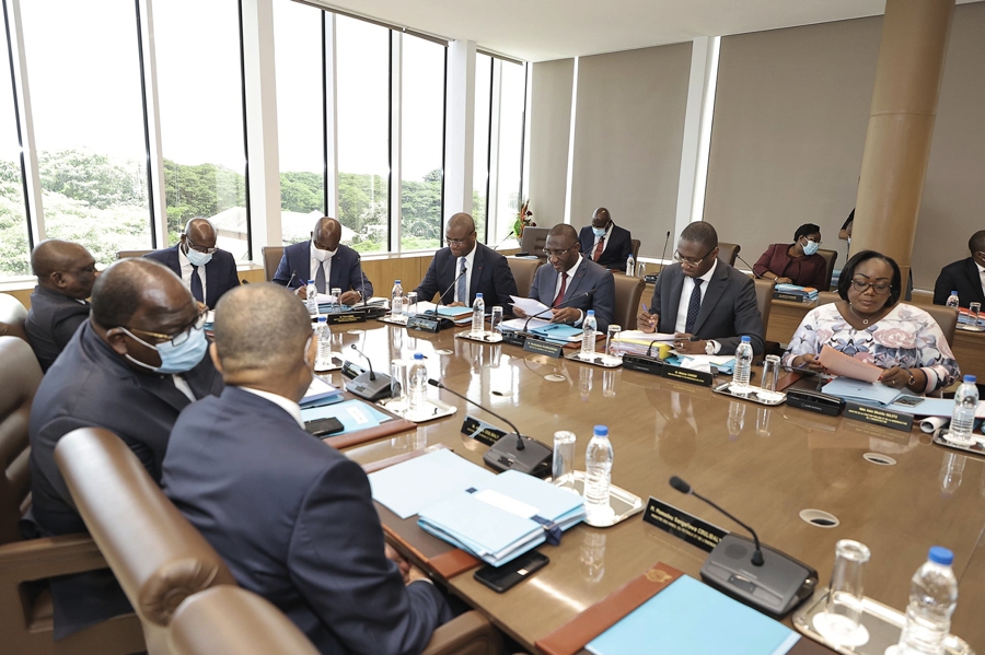 Concours administratifs 2022 : deux innovations majeures, dont l'organisation hors du pays des concours