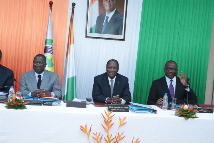 Le Chef de l’Etat a présidé un Conseil des Ministres à Odienné dans le cadre de sa visite d’Etat dans les Régions du Kabadougou et du Folon.