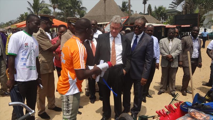 Grand-Bassam : Noyades et insalubrité sur les plages /  L’Allemagne offre un équipement de près de 12 millions