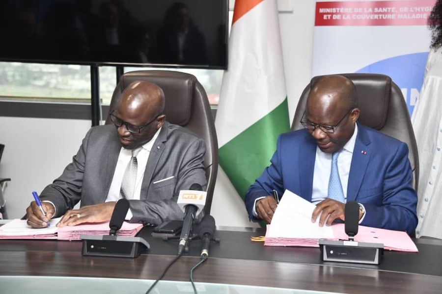 Coopération France - Côte d'Ivoire/ Pierre Dimba signe