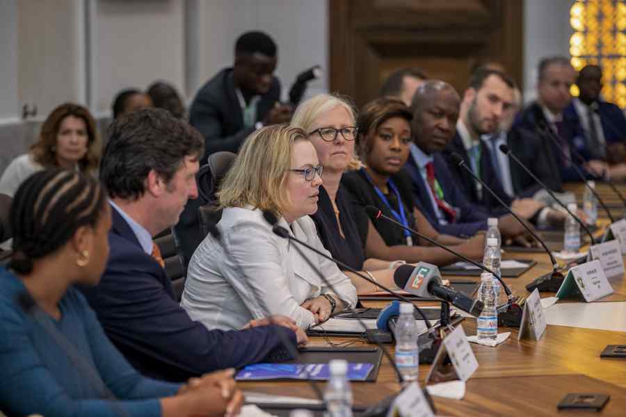 Coopération :  l'Ambassadeur de la Grande – Bretagne, Catherine Brooker, pour un renforcement des relations avec la Côte d’Ivoire