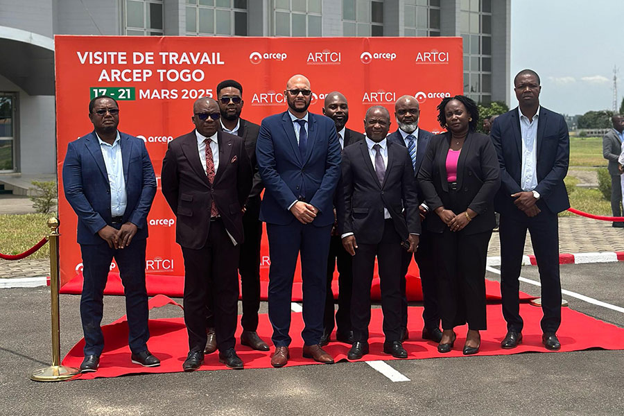 Coopération régionale : l'Autorité de Régulation des Communications Électroniques et des Postes (ARCEP) du Togo en visite de travail à l'ARTCI 