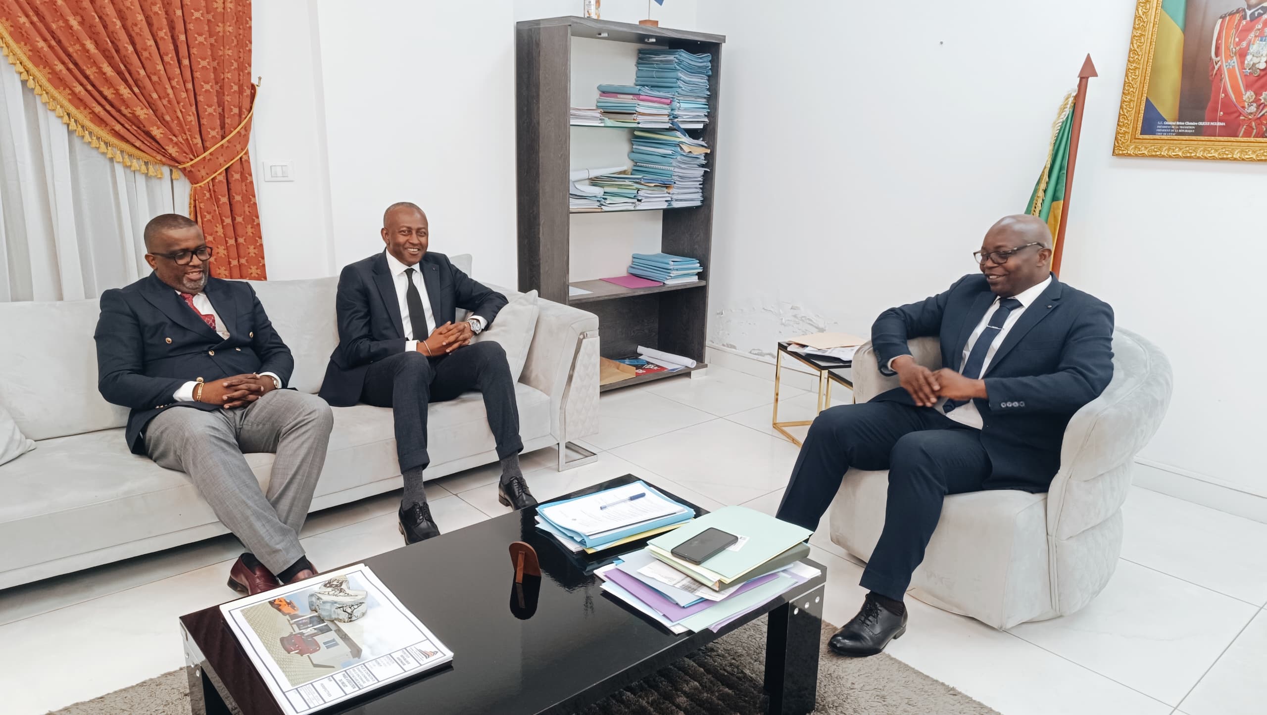 Coopération Sud-Sud : Rencontre fructueuse avec le Ministre du Logement, de l’Habitat, de l’Urbanisme et du Cadastre du Gabon