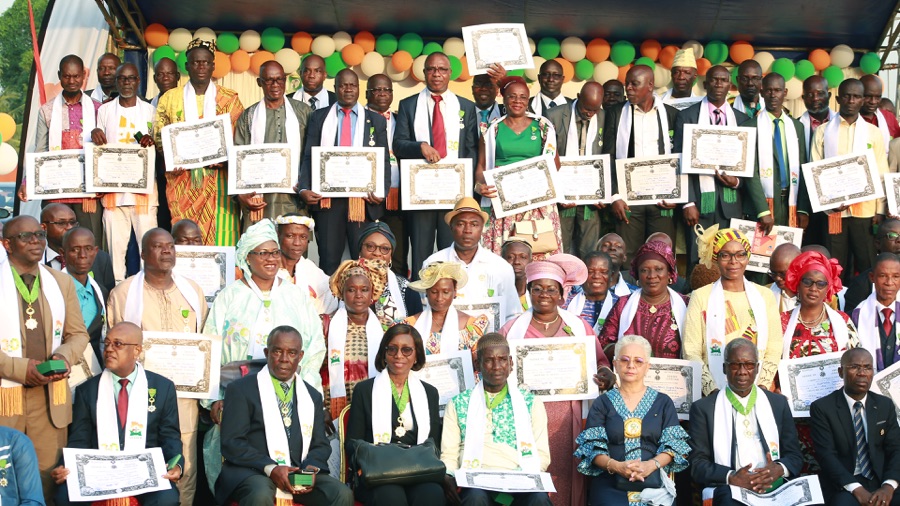 Côte d'Ivoire : 109 administrateurs et agents de l’ANADER distingués dans le mérite agricole