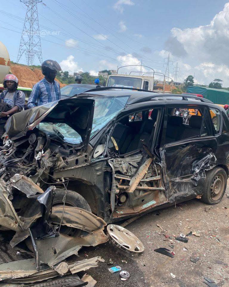 Côte d'Ivoire : 25 victimes dont 04 décès dans un carambolage impliquant 11 véhicules sur la voie express Yopougon-Adjamé