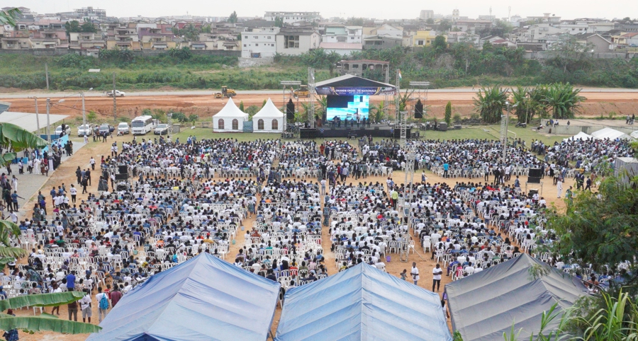 Côte d'Ivoire : croisade d’évangélisation du Dr Ock Soo Park de l’Ong International Youth  Fellowship 