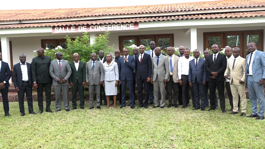 Côte d'Ivoire: des Directeurs de Cabinet et de Planification des Districts Autonomes participent à un atelier de renforcement de capacités à Assinie