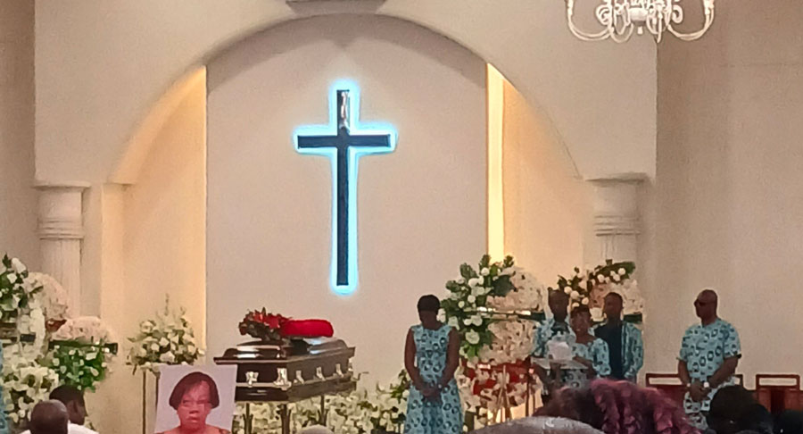 Côte d'Ivoire/Deuil: ultime hommage du RIFEMAD à feu Bako Sitta Florentine, une inspectrice générale des finances