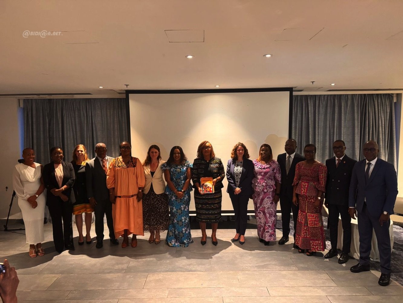 Côte d'Ivoire: la Banque mondiale et ses partenaires lancent un rapport stratégique pour maximiser le dividende démographique en misant sur les adolescentes