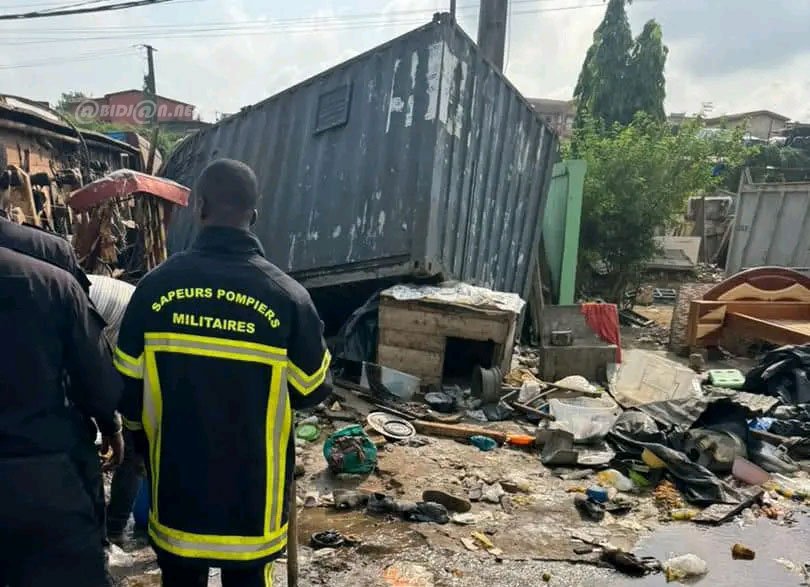 Côte d'Ivoire : la sortie de route d'un camion citerne fait 23 victimes dont 04 décès au Plateau-Dokui à Abidjan ( Pompiers).