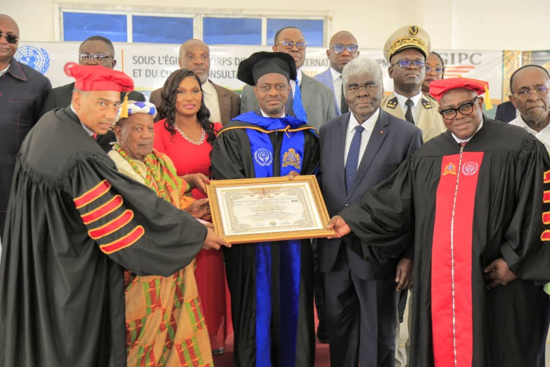 Côte d'Ivoire : le chef de village de Songon-Dagbé élevé au rang de Doctor Honoris Causa pour son engagement en faveur de la paix