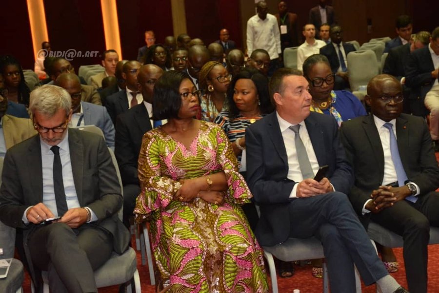 Côte d'Ivoire: le développement des infrastructures numériques au centre d'un forum ivoiro-français à Abidjan