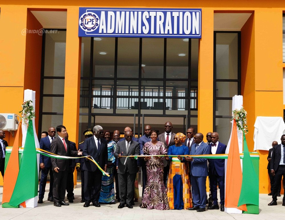 Côte d'Ivoire : le Vice-Président inaugure le lycée Technique et Professionnel d'Ebimpé