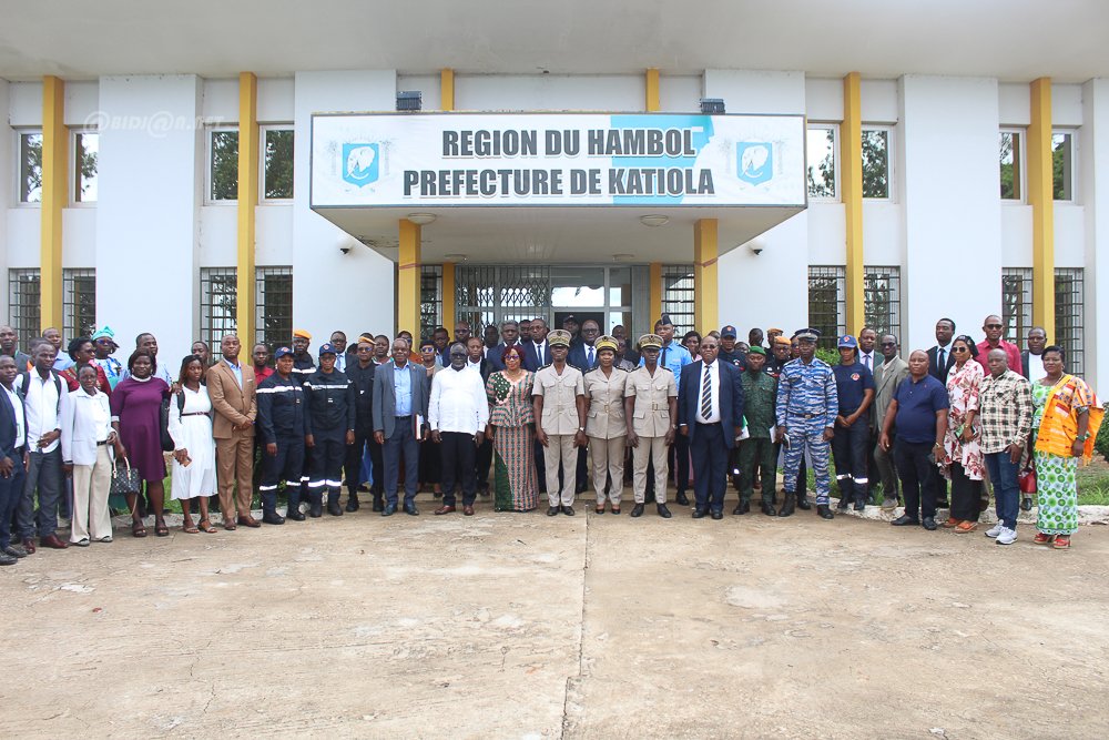 Côte d'Ivoire : les agents de l''État de la région du Hambol initiés à l'informatique 