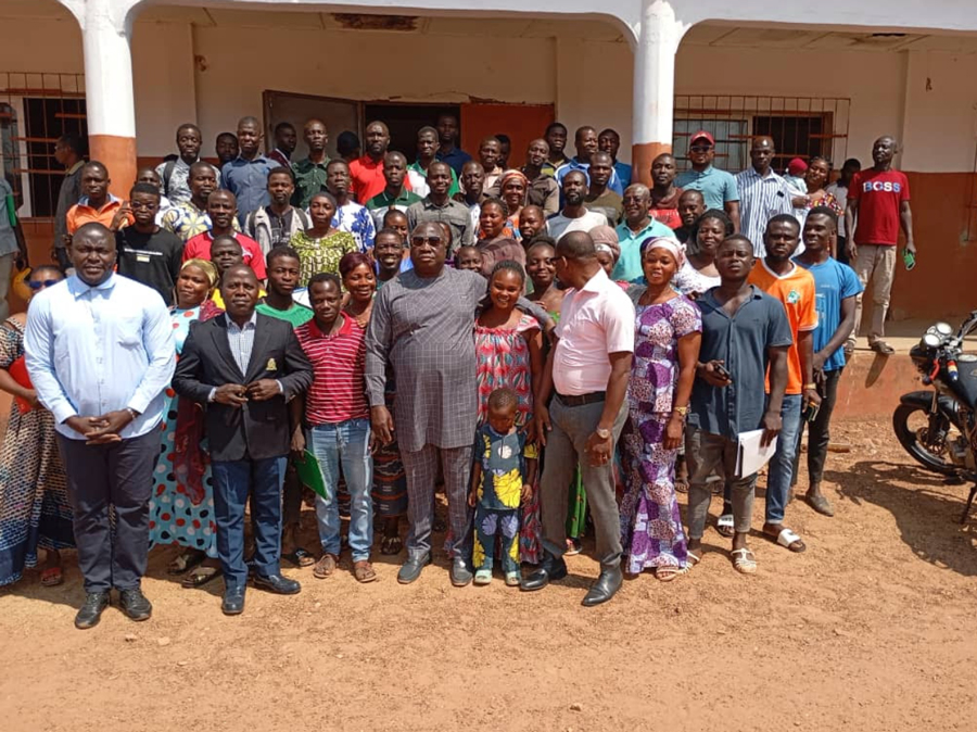 Côte d'Ivoire PME forme des jeunes sur l’écosystème entrepreneurial et le business plan à Assuefry etTransua