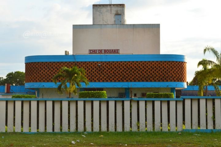 Côte d'Ivoire : un avis de recherche lancé pour retrouver un '' faux médecin '' soupçonné de vols au CHU de Bouaké
