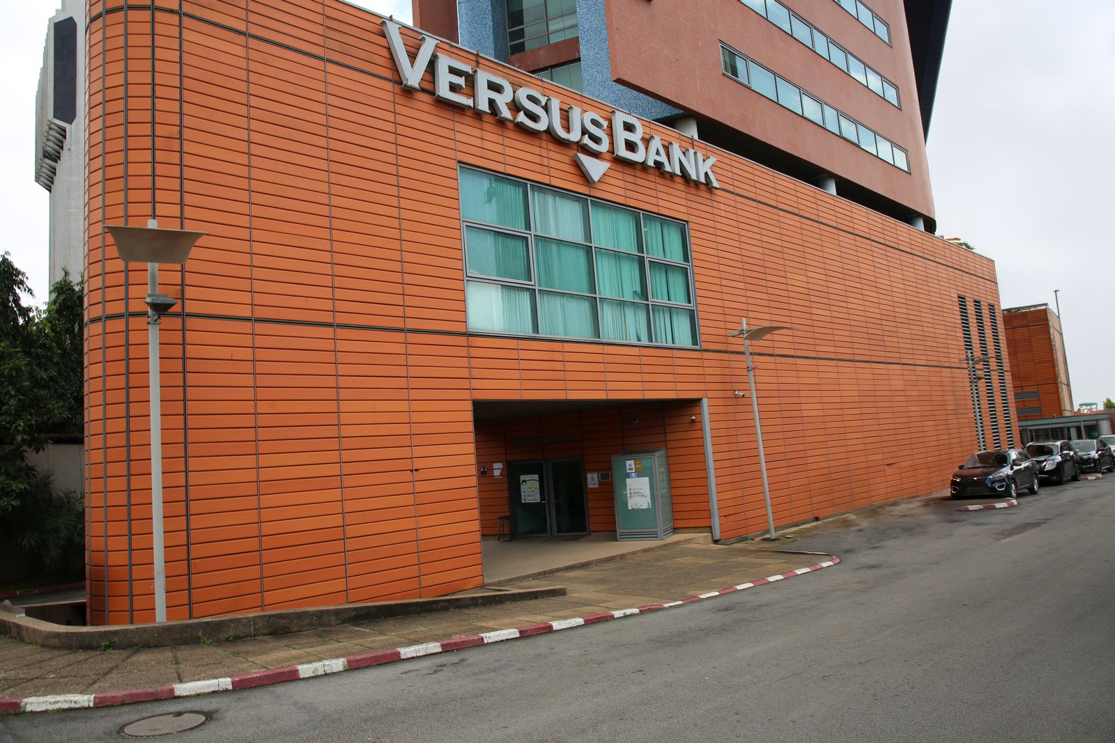 Côte d'Ivoire : VERSUS BANK accueille Harvest capital holding à son capital et ouvre une nouvelle ère de son développement