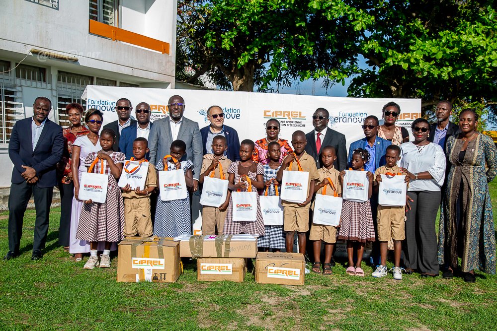 Côte d’Ivoire : CIPREL remet plus de 4000 kits scolaires aux écoles publiques de Vridi pour soutenir les familles riveraines de son site d’exploitation
