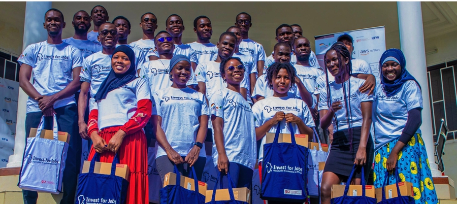 Côte d’Ivoire /Développement Cloud AWS: une formation gratuite à l’endroit de 100 jeunes lancée