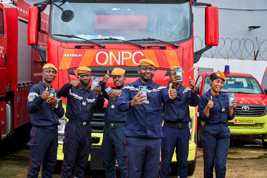 Côte d’Ivoire : itel renforce les capacités de communication de l’ONPC avec un don de matériels technologiques