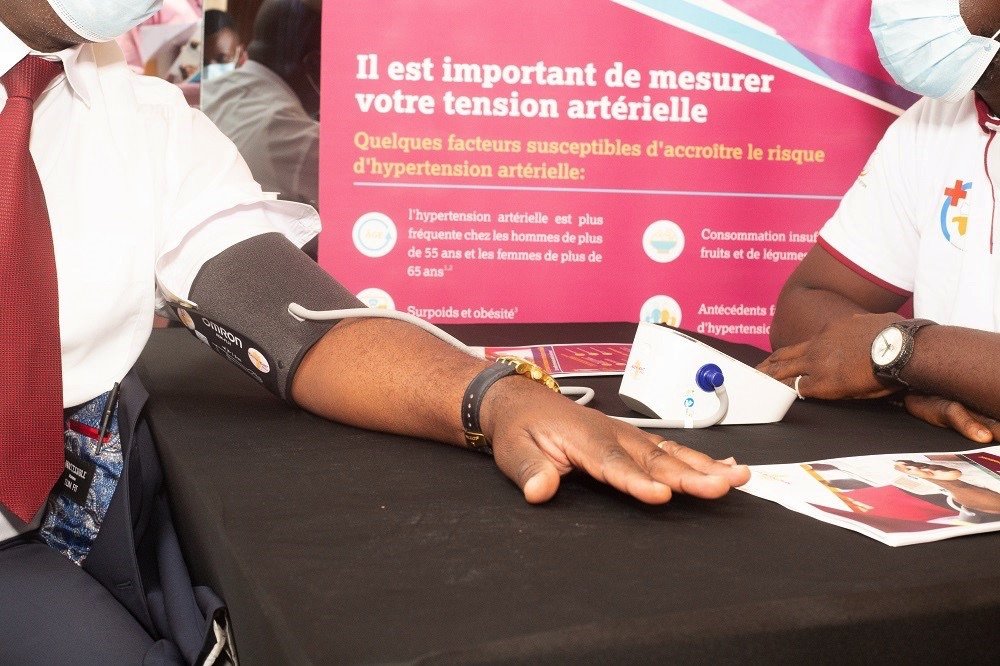 Côte d’Ivoire : le programme Healthy Heart Africa célèbre plus d’un an d’action contre l’hypertension avec plus de 680 000 mesures de la pression artérielle
