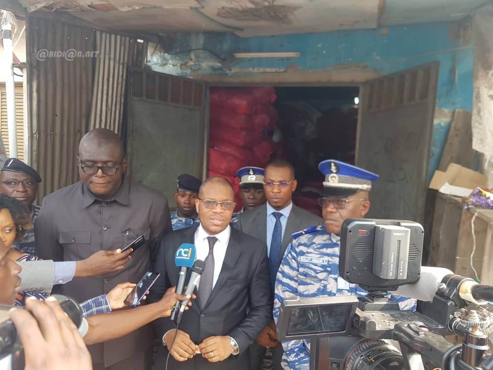 Côte d’Ivoire : plus de 100 tonnes de produits prohibés saisis à Koumassi