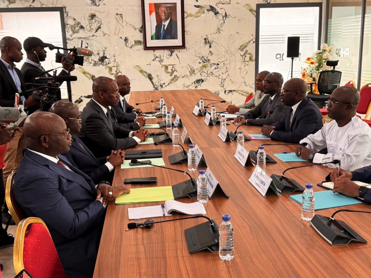 Côte d’Ivoire : RHDP et CAP-CI entament les travaux du Comité technique de dialogue politique