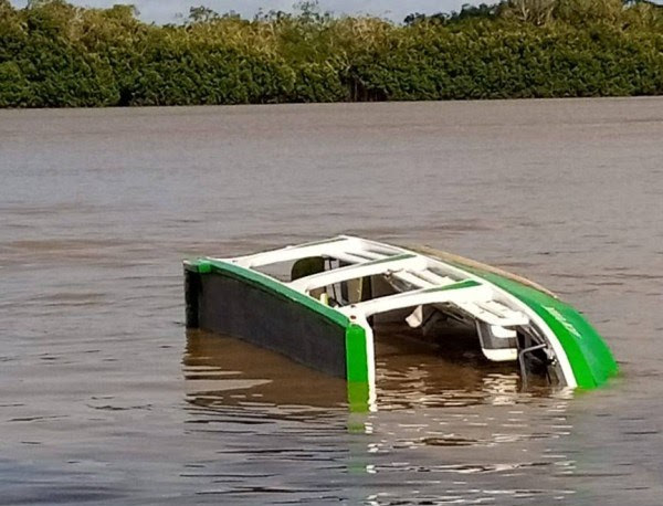 Un bateau de plaisance chavire et fait trois morts à Assinie-Mafia