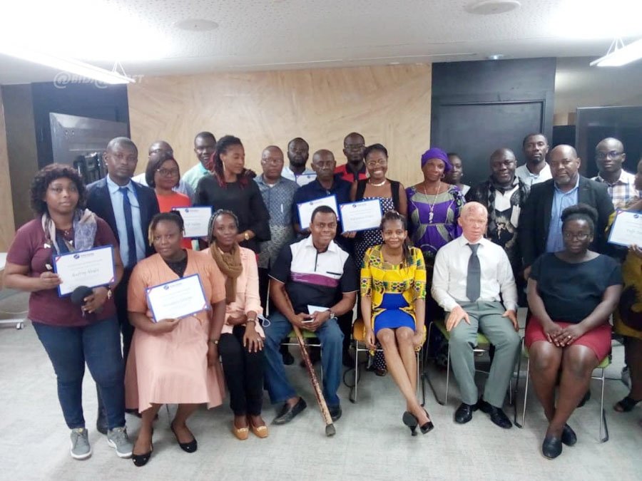 Côte d’Ivoire : une trentaine de journalistes formés pour une meilleure couverture médiatique sur le handicap