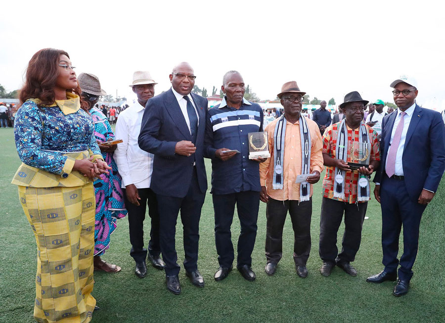 Couverture maladie universelle : la cotisation mensuelle des planteurs affiliés aux Conseils Café-Cacao, Coton-Anacarde et Hévéa-Palmier à Huile désormais payée par lesdits Conseils