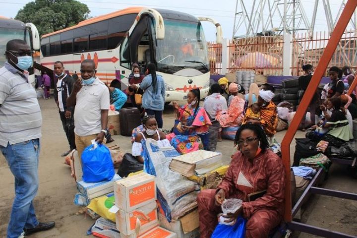 Paquinou 2023 : les gares routières en effervescence, Abidjan se vide