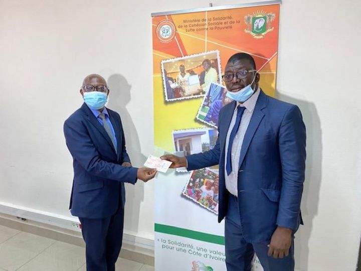 Un appui financier remis à une plateforme engagée pour des élections apaisées