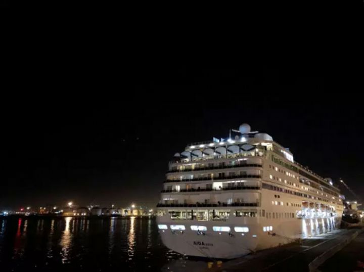 Coronavirus : plus de 1 700 personnes confinées sur un bateau de croisière en Afrique du Sud