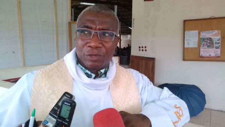 PAROISSE ST VIATEUR ECOLOGIQUE. Le clergé et les fidèles paroissiens de cette église de la Palmeraie sont en campagne pour sa construction