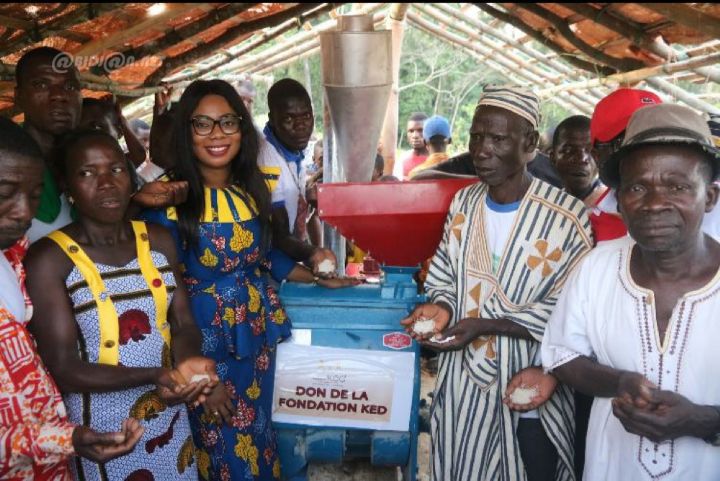 Danané/ Lutte contre la pauvreté : des unités de transformation et engins roulants offerts à deux grandes associations de femmes