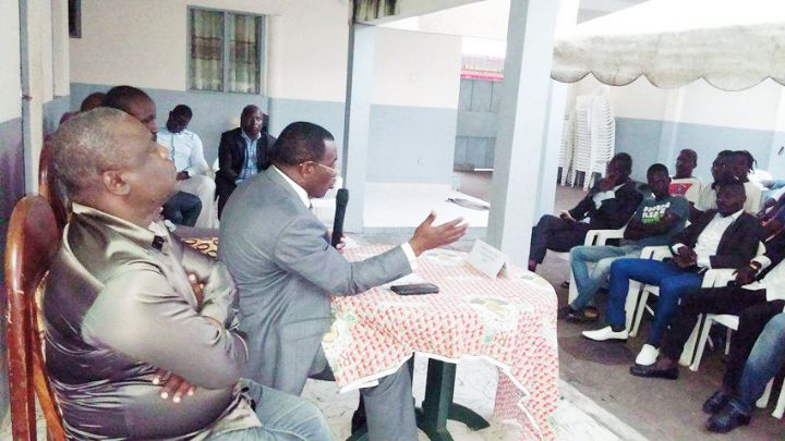 Vote massif de la nouvelle Constitution à Attécoubé: le coordonnateur Danho met les jeunes Rhdp en mission