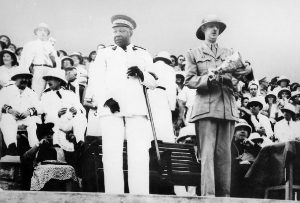 Paris remet à Abidjan ses archives audiovisuelles d`avant l`indépendance