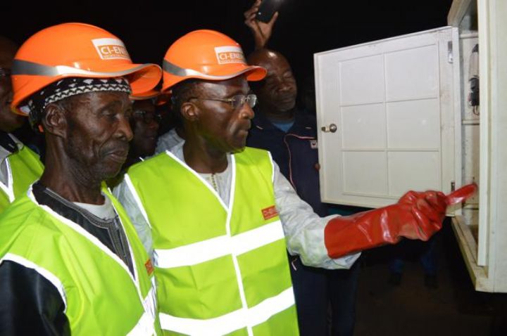 Le ministre Adama Koné connecte 13 villages du district du Denguélé au réseau électrique